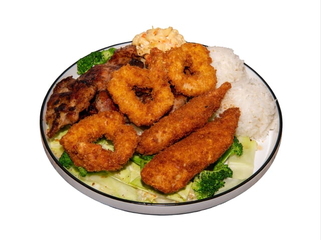 5. Seafood Mix (Crispy Shrimp + White Fish + BBQ CK).