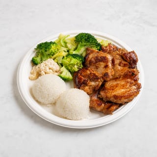 1. Grilled Chicken With Everest Sause ( Lunch & Dinner )