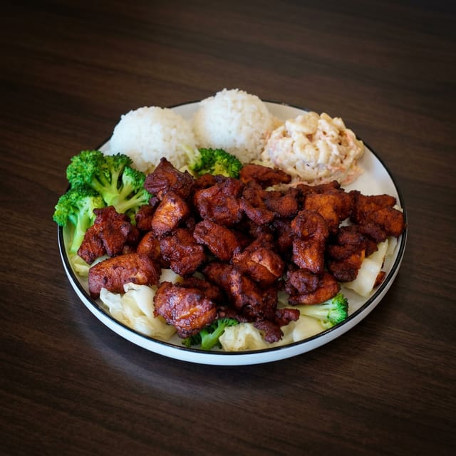 10. Everest Spicy Chicken Plate.