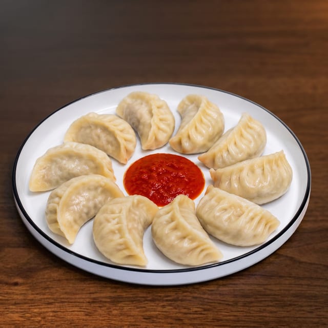 Everest Chicken MoMo Steamed (Chicken Dumplings) 10 Pcs.